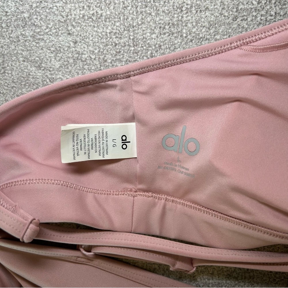 Alo Yoga Airlift Intrigue Bra Light Pink Size Large - Picture 4 of 7